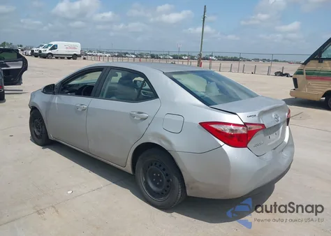 2018 Toyota Corolla Le z USA, uszkodzony, nr VIN 5YFBURHE6JP746865